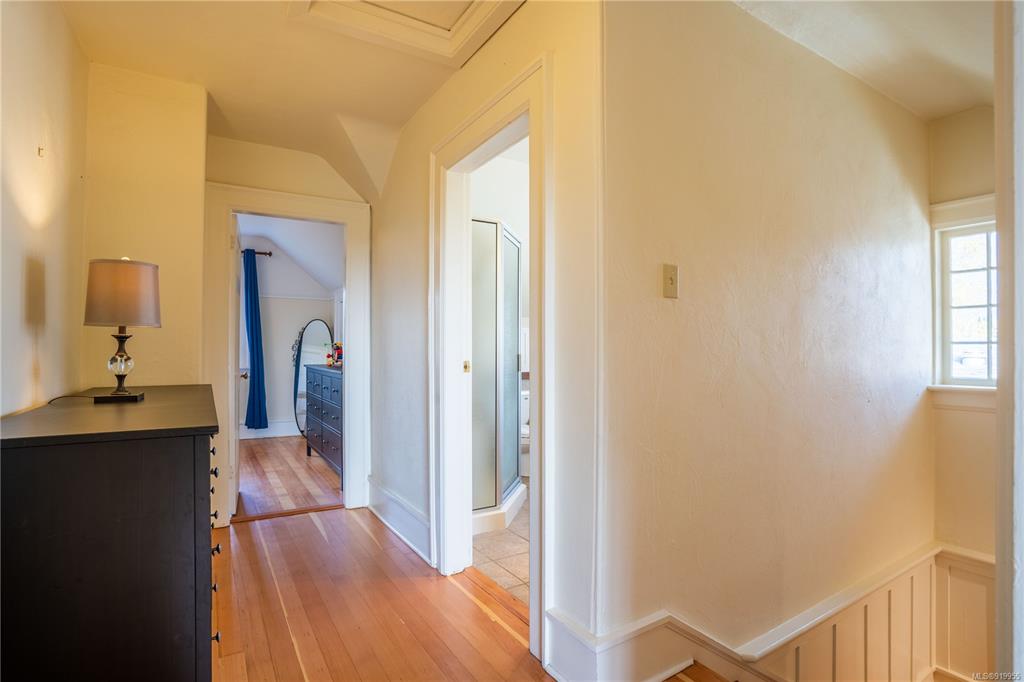 1734 Lulie Street, Oak Bay, BC, V8R 5W6 - 19
