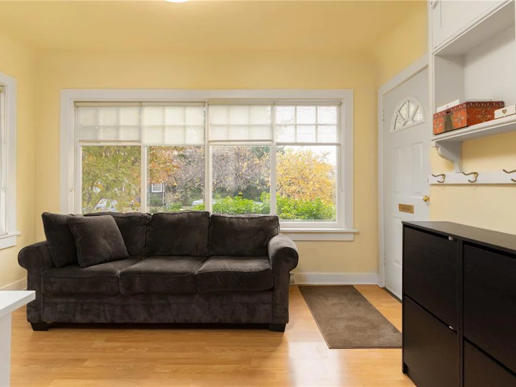 1734 Lulie Street, Oak Bay, BC, V8R 5W6 - 24