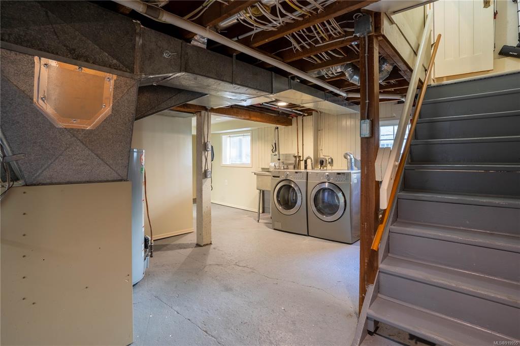 1734 Lulie Street, Oak Bay, BC, V8R 5W6 - 25