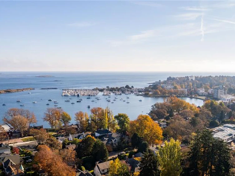 1734 Lulie Street, Oak Bay, BC, V8R 5W6 - 40