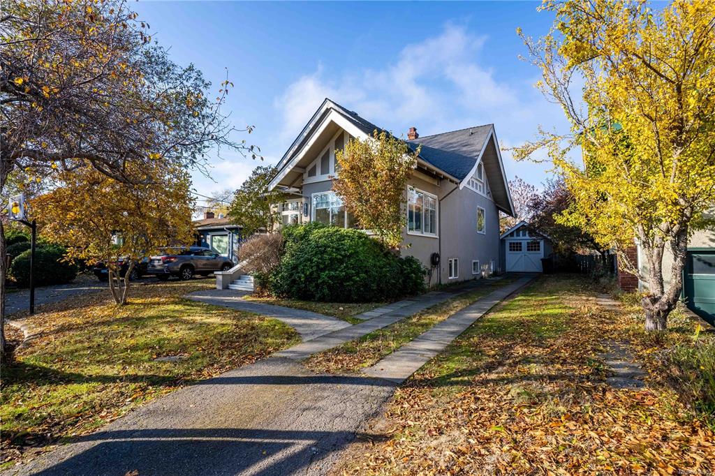 1734 Lulie Street, Oak Bay, BC, V8R 5W6 - 44