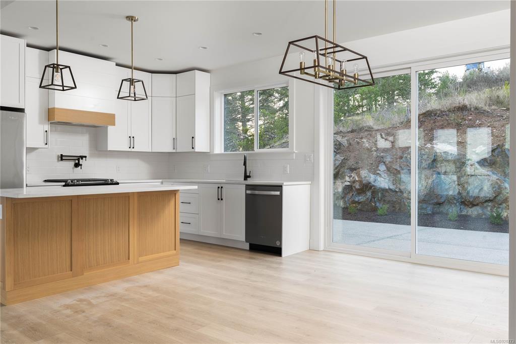 7040 Clarkson Place, Sooke, BC, V9Z 0L4 - 13