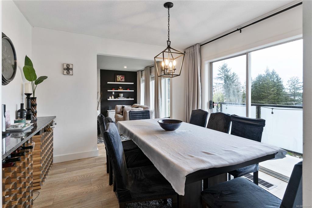 6910 Saanich Cross Road, Central Saanich, BC, V8Z 5X6 - 7
