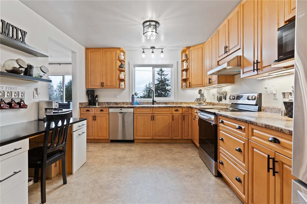 6910 Saanich Cross Road, Central Saanich, BC, V8Z 5X6 - 9