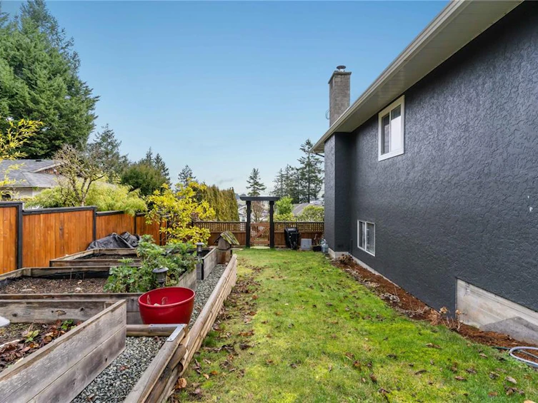 6910 Saanich Cross Road, Central Saanich, BC, V8Z 5X6 - 44