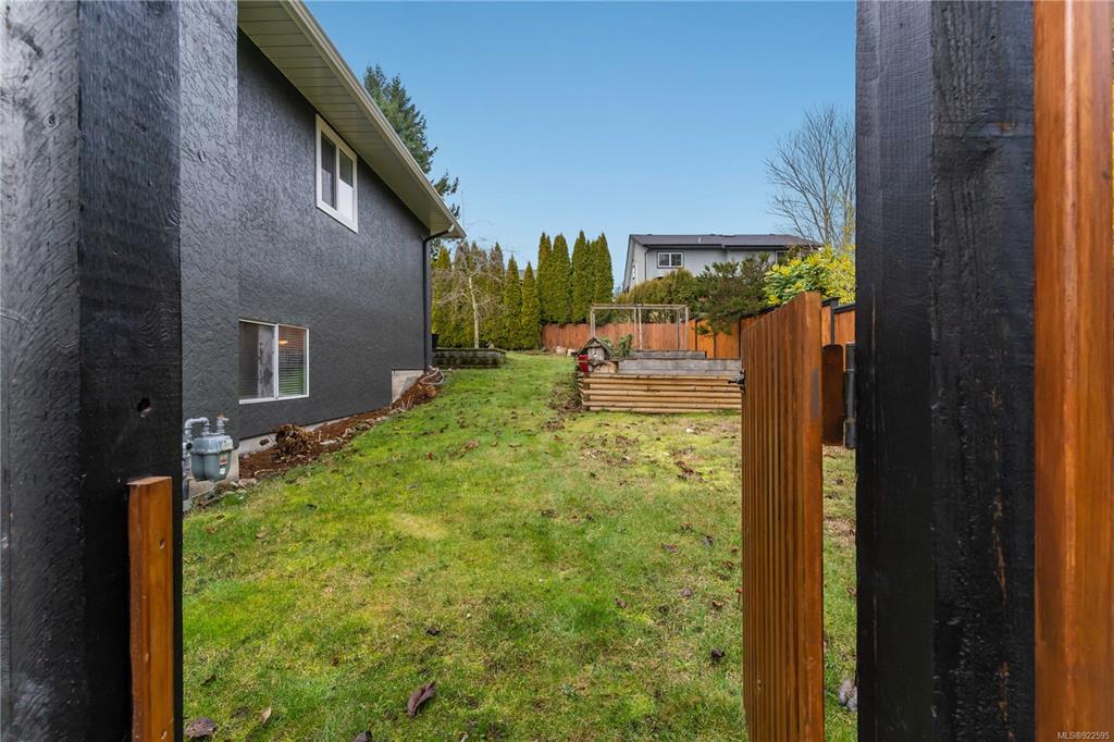 6910 Saanich Cross Road, Central Saanich, BC, V8Z 5X6 - 45