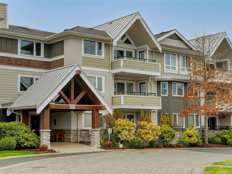 303 - 537 Heatherdale Lane, Saanich BC V8Z 0A4