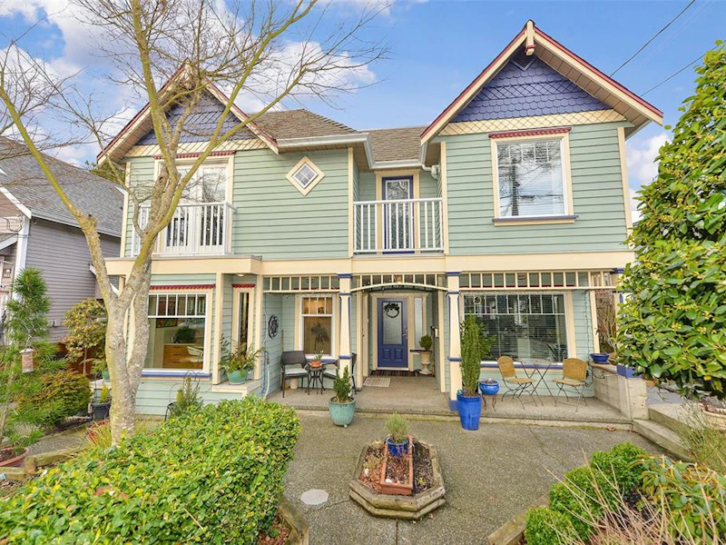 1416 Grant Street, Victoria BC V8R 1M5