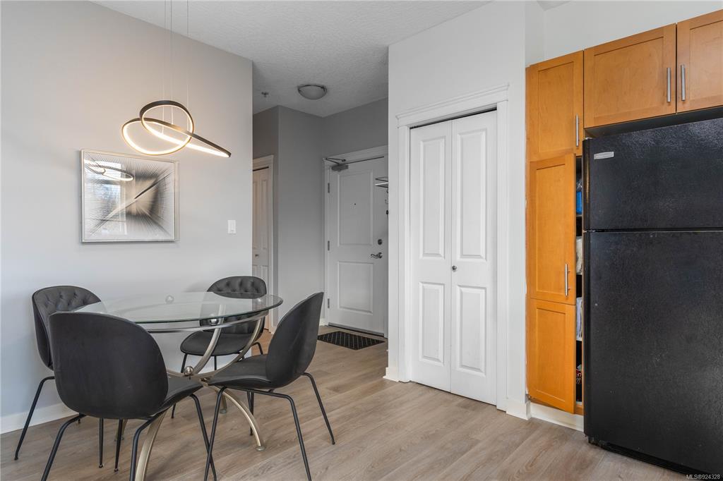 301-2220 Sooke Road, Colwood, BC, V9B 1W7 - 7