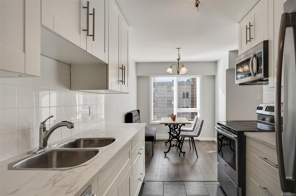 304-1170 Rockland Avenue, Victoria, BC, V8V 3H7