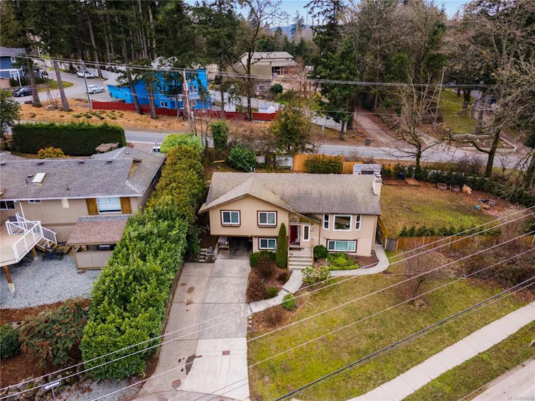 7476 East Saanich Road, Central Saanich, BC, V8M 1W2 - 2