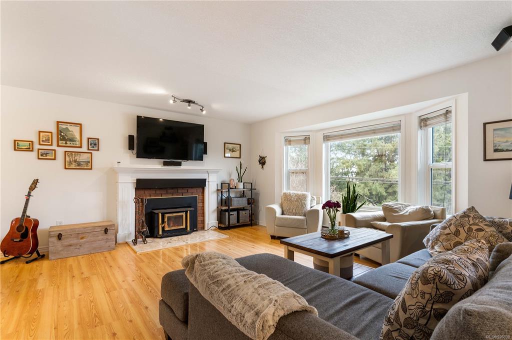 7476 East Saanich Road, Central Saanich, BC, V8M 1W2 - 6