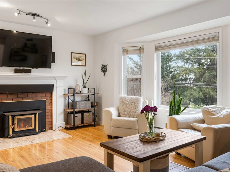 7476 East Saanich Road, Central Saanich, BC, V8M 1W2 - 8