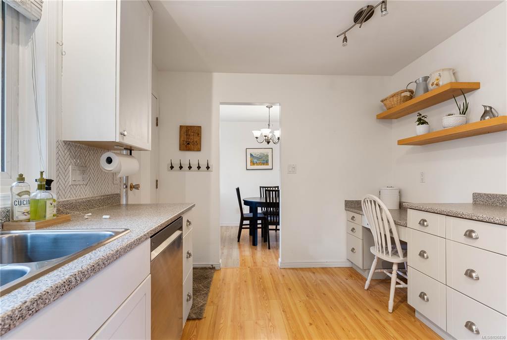 7476 East Saanich Road, Central Saanich, BC, V8M 1W2 - 12