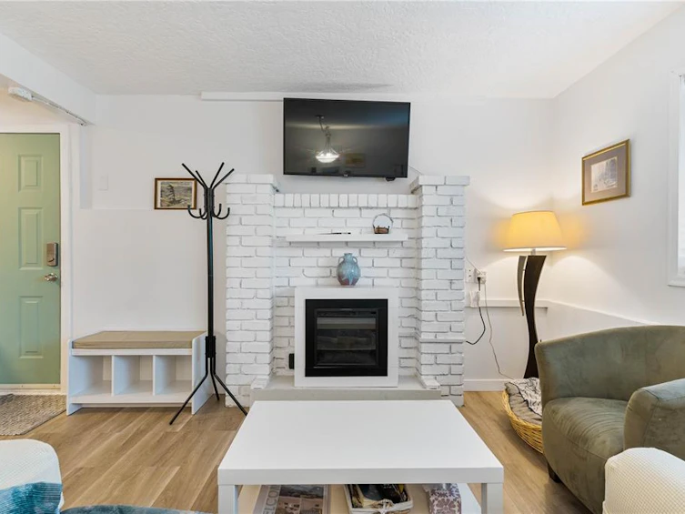 7476 East Saanich Road, Central Saanich, BC, V8M 1W2 - 22