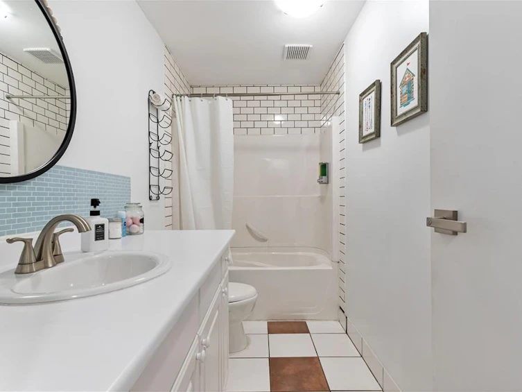 7476 East Saanich Road, Central Saanich, BC, V8M 1W2 - 28