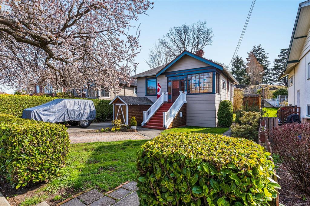 1415 Haultain Street, Victoria, BC, V8R 2J6 - 2