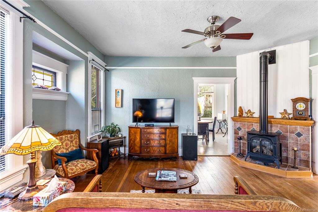 1415 Haultain Street, Victoria, BC, V8R 2J6 - 7