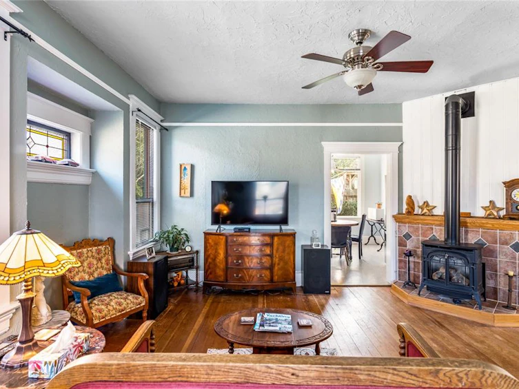 1415 Haultain Street, Victoria, BC, V8R 2J6 - 7
