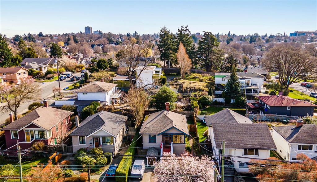 1415 Haultain Street, Victoria, BC, V8R 2J6 - 23