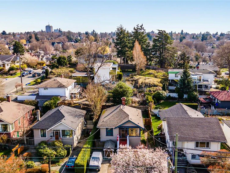 1415 Haultain Street, Victoria, BC, V8R 2J6 - 23