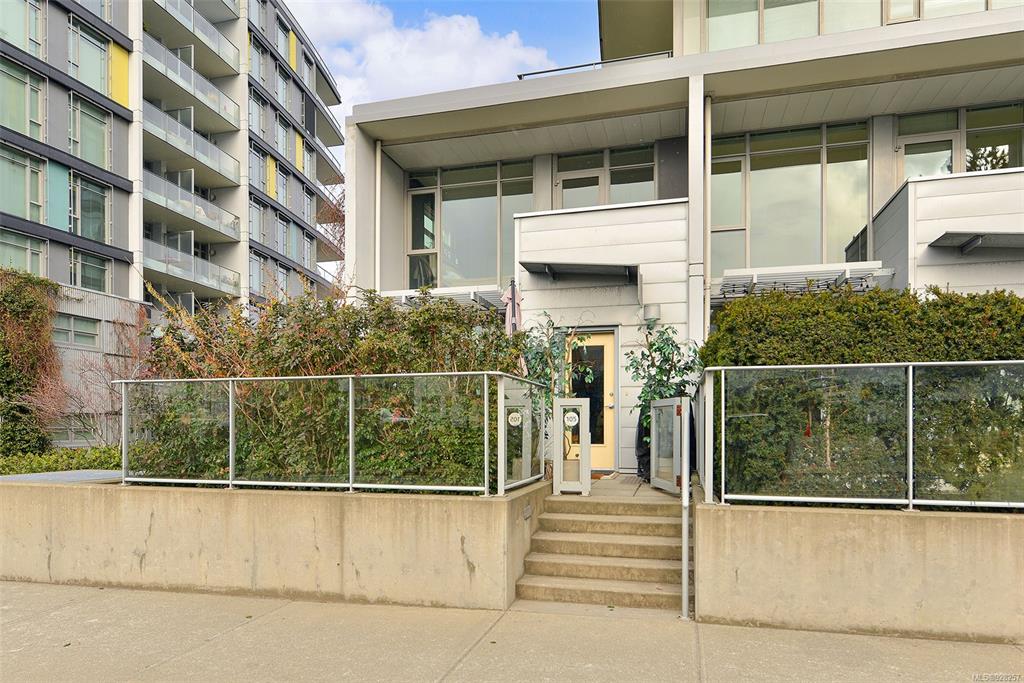 105-373 Tyee Road, Victoria, BC, V9A 0B3