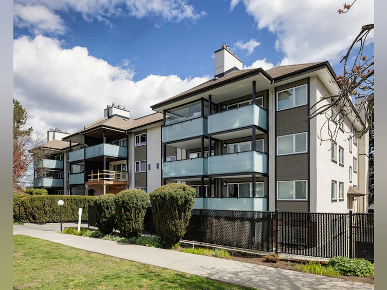 209-1619 Morrison Street, Victoria, BC, V8R 6R8