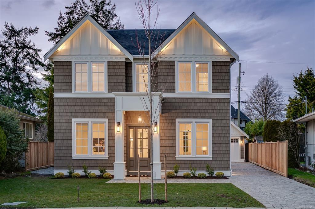 2218 Kinross Avenue, Oak Bay, BC, V8R 2N5