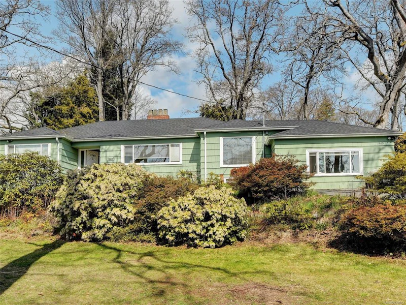 1940 Mayfair Drive, Saanich BC V8P 1P8