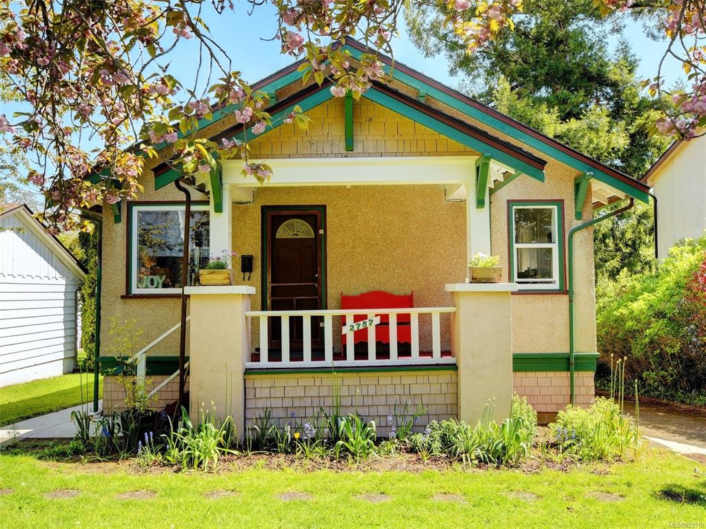 2757 Asquith Street, Victoria, BC, V8R 3Y6
