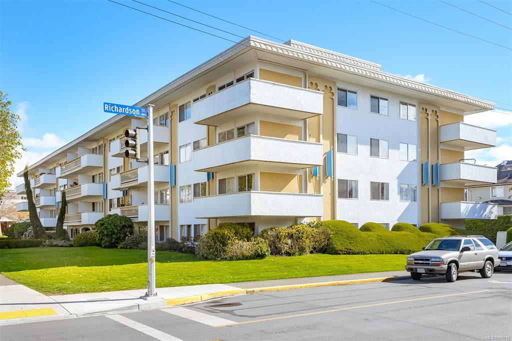 108-777 Cook Street, Victoria, BC, V8V 3Y9