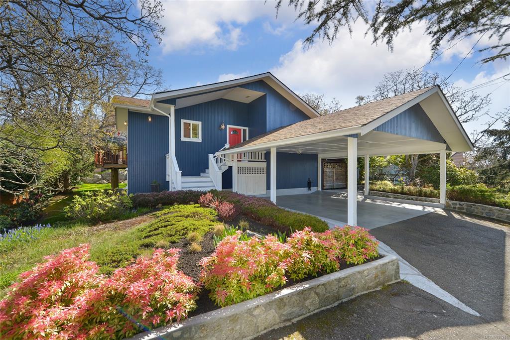 1225 Tattersall Drive, Saanich, BC, V8P 1Y8