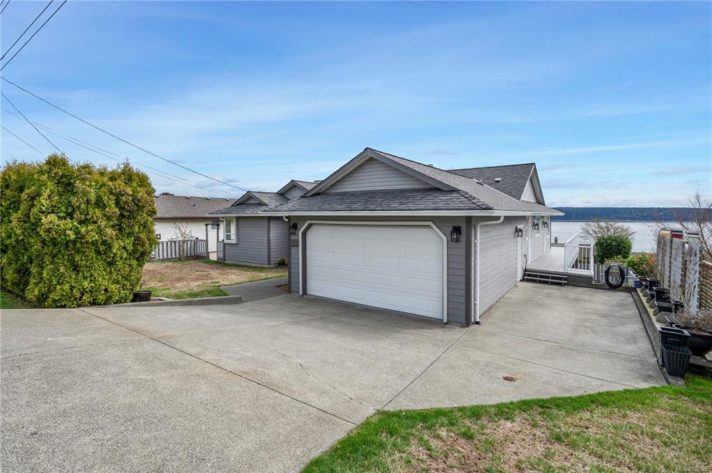 63 S Thulin Street, Campbell River, BC, V9W 2J8
