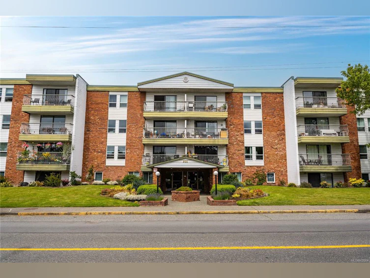 409-900 Tolmie Avenue, Saanich, BC, V8X 3W6