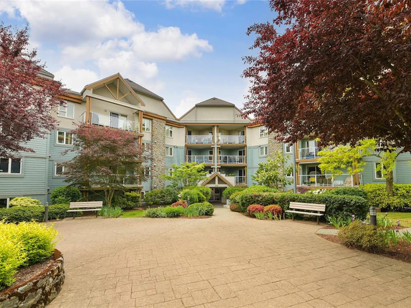 204 - 494 Marsett Place, Saanich BC V8Z 7J1