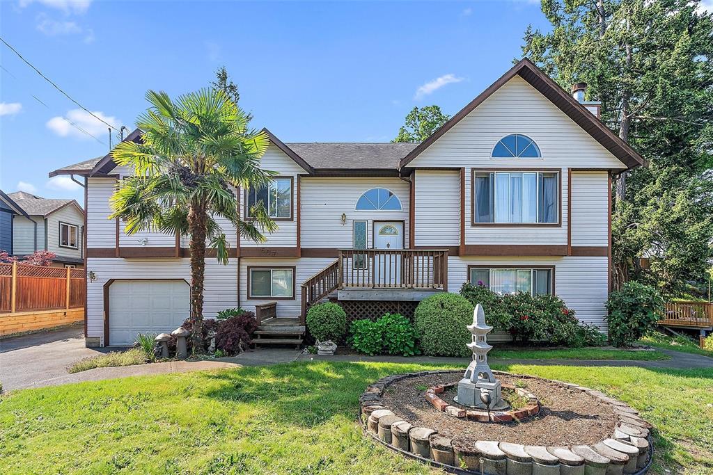 607 Hoffman Avenue, Langford, BC, V9B 5V1