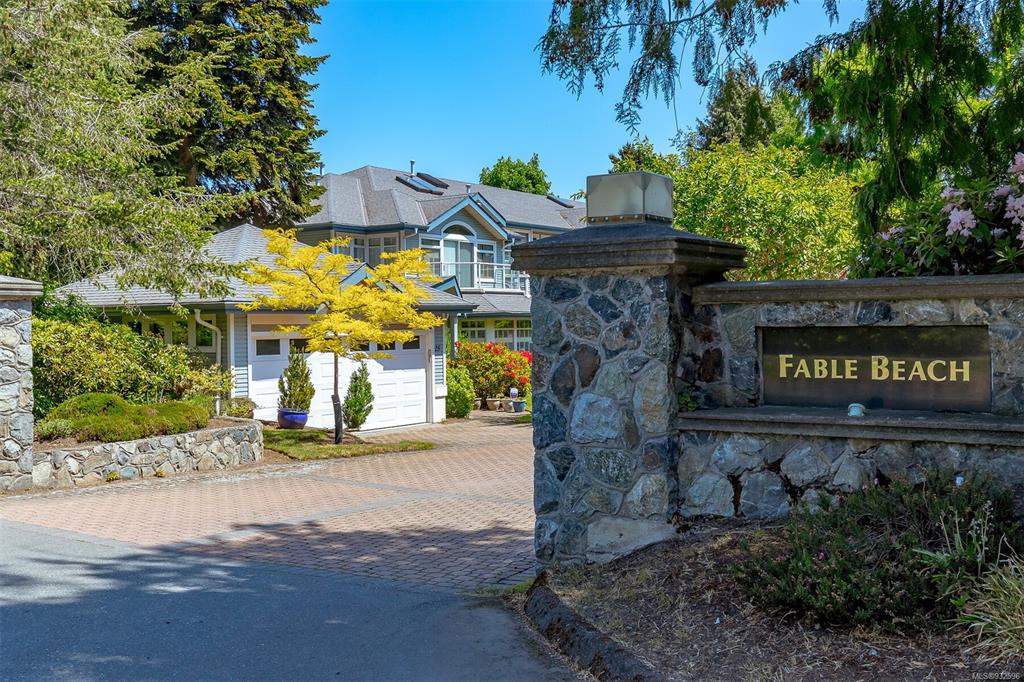 20-5187 Cordova Bay Road, Saanich, BC, V8Y 2K7