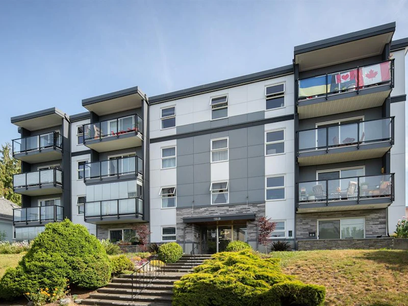 101 - 1040 Southgate Street, Victoria BC V8V 2Z2