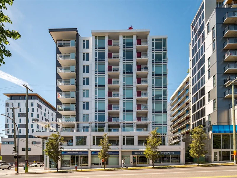 403 - 1090 Johnson Street, Victoria BC V8V 0B3