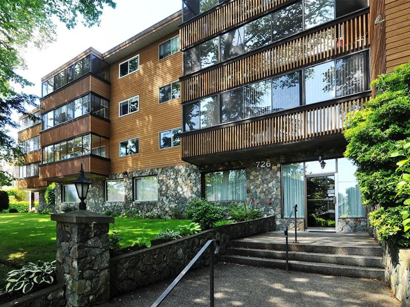 210 - 726 Lampson Street, Esquimalt BC V9A 6A6