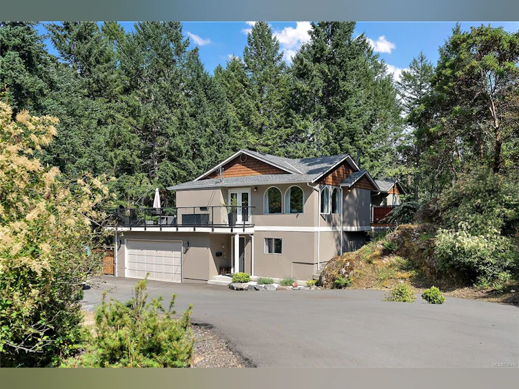 530 Lone Tree Place, Highlands, BC, V9B 6G9