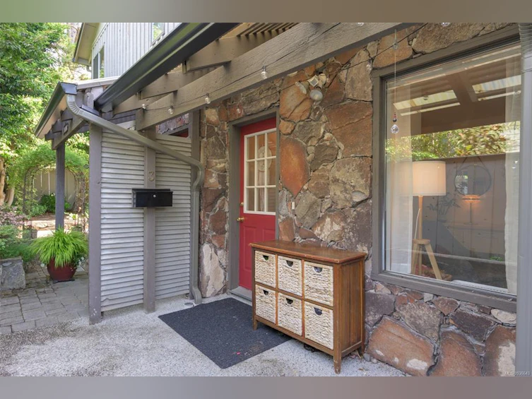 3-132 Michigan Street, Victoria, BC, V8V 1R1