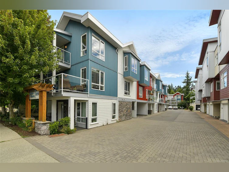 201-2731 Jacklin Road, Langford, BC, V9B 3X7