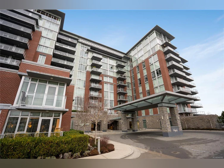 414-100 Saghalie Road, Victoria, BC, V9A 0A1