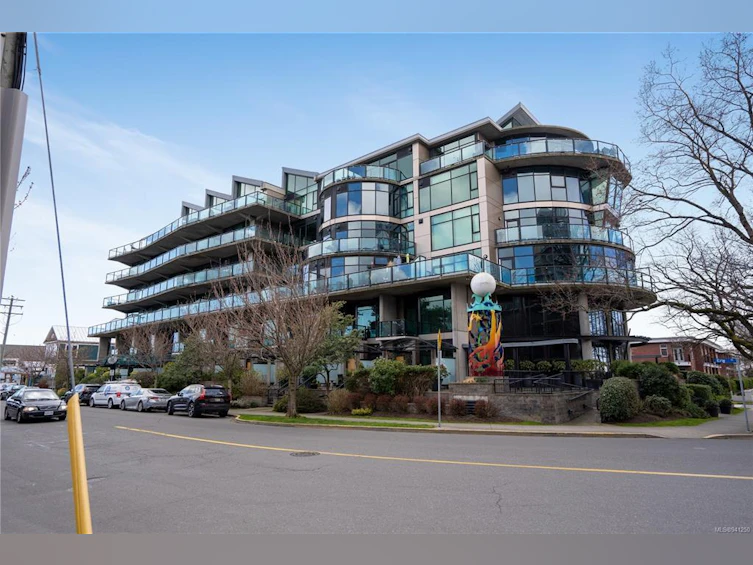 102-21 Erie Street, Victoria, BC, V8V 5A8