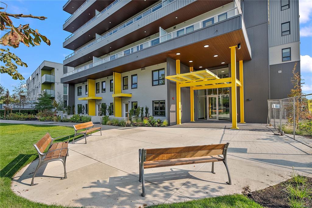 505-757 Tyee Road, Victoria, BC, V9A 0J6