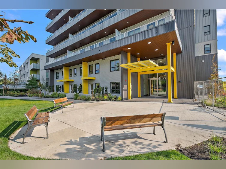505-757 Tyee Road, Victoria, BC, V9A 0J6