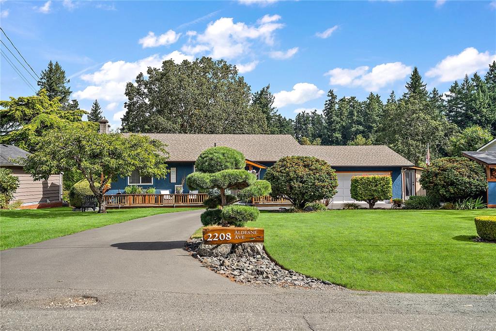 2208 Aldeane Avenue, Colwood, BC, V9B 2C5