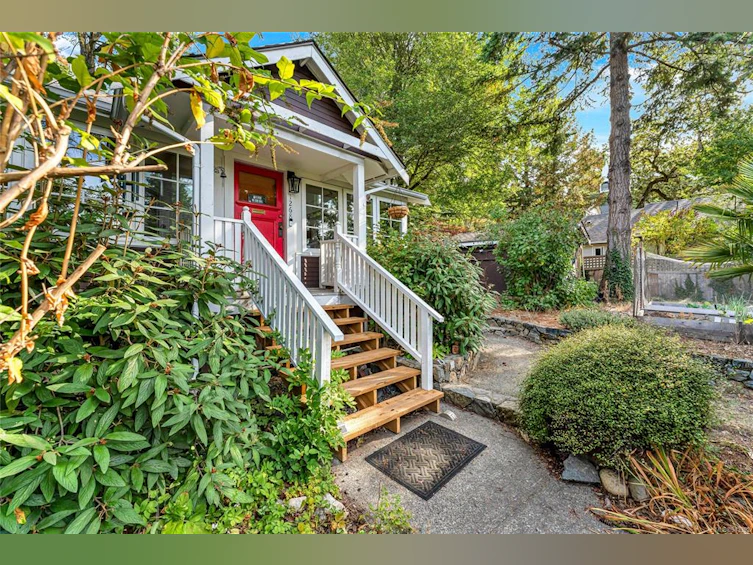 1268 W Burnside Road, View Royal, BC, V8X 1P1