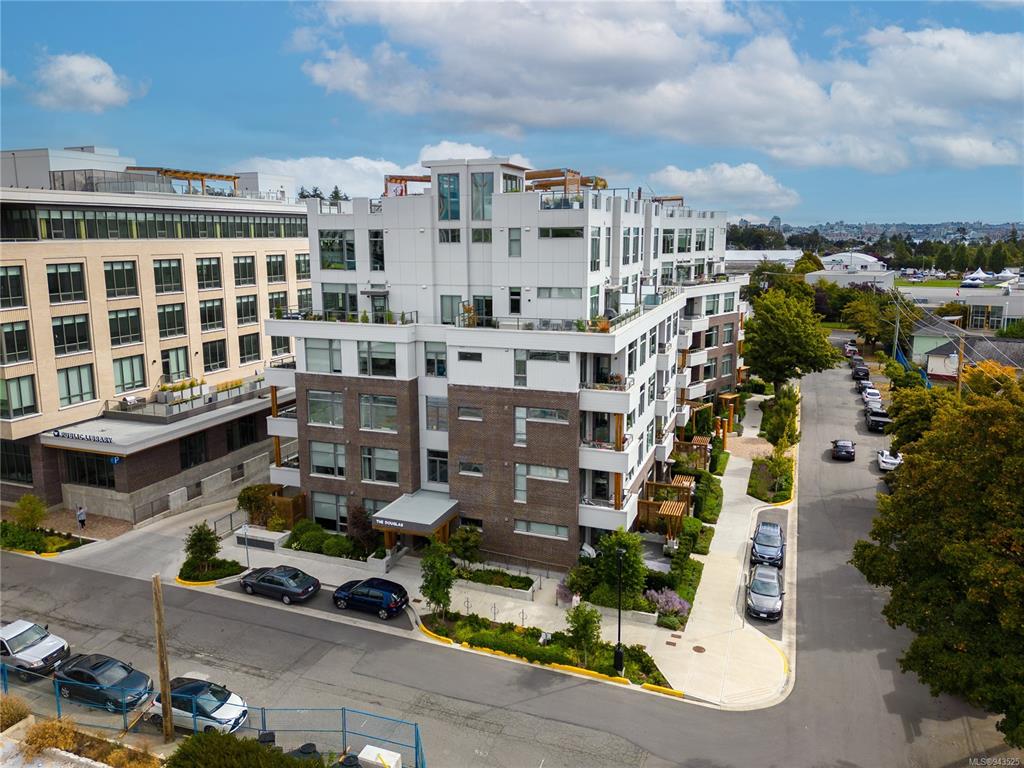 201-501 Park Place, Esquimalt, BC, V9A 0H3
